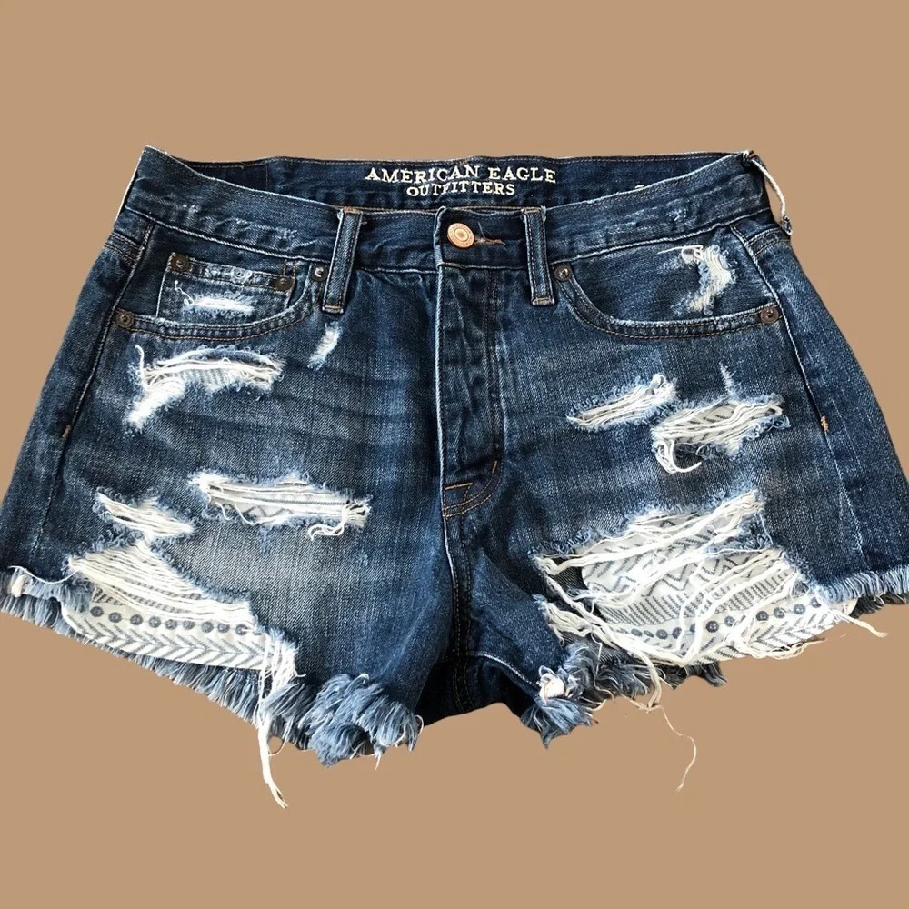 American Eagle size 4 Vintage Hi Rise Festival‎ Button Fly Cut off Jean Shorts